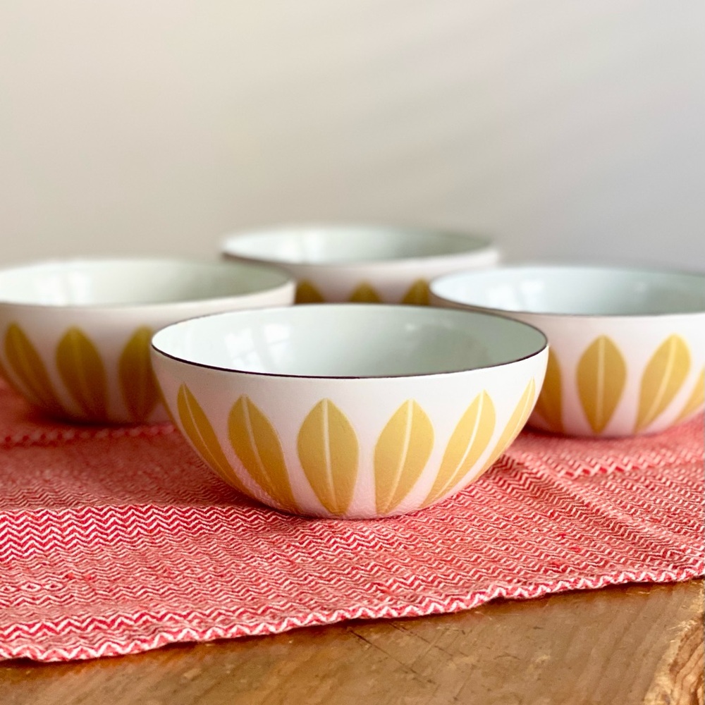 Vintage Mid Century Catherineholm Lotus Salad Bowls, Set of 4
